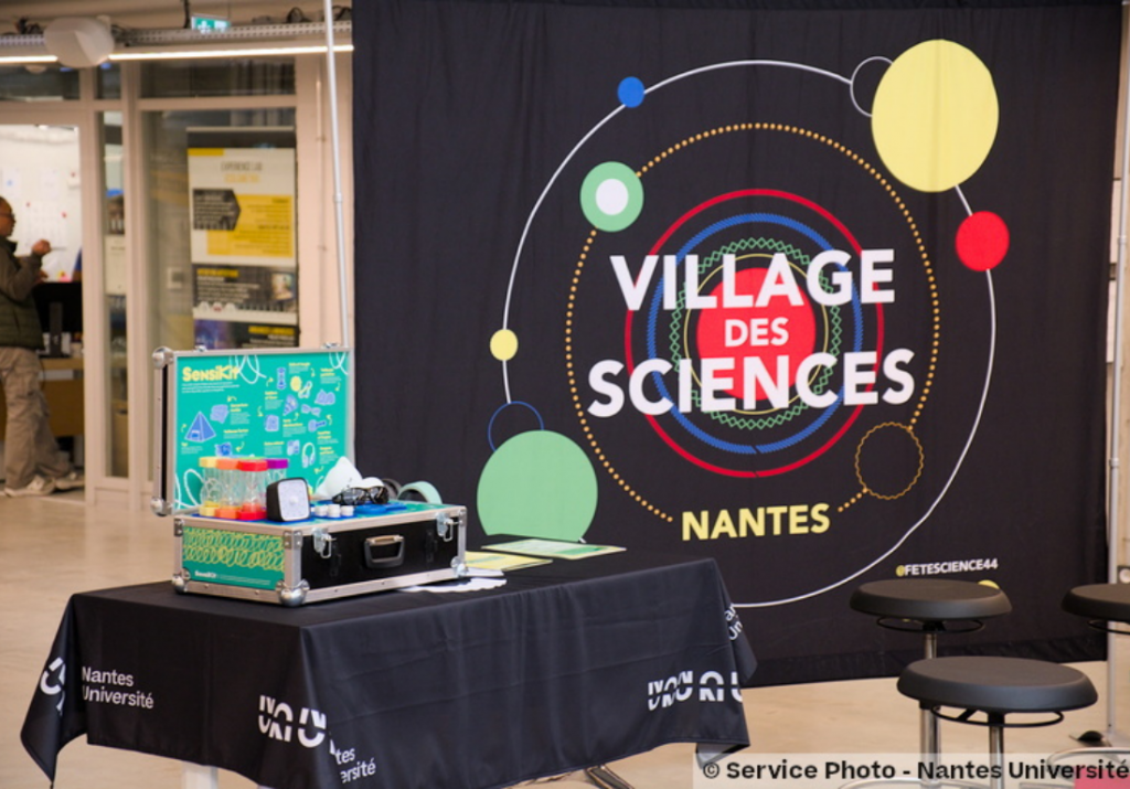 Le Sensikit à l'accueil du Village des Sciences de Nantes en 2025